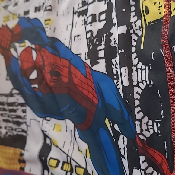 Disney Store Marvel Spiderman Little Boy Swim Rash Guard Size 5/6 - Picture 5 of 13